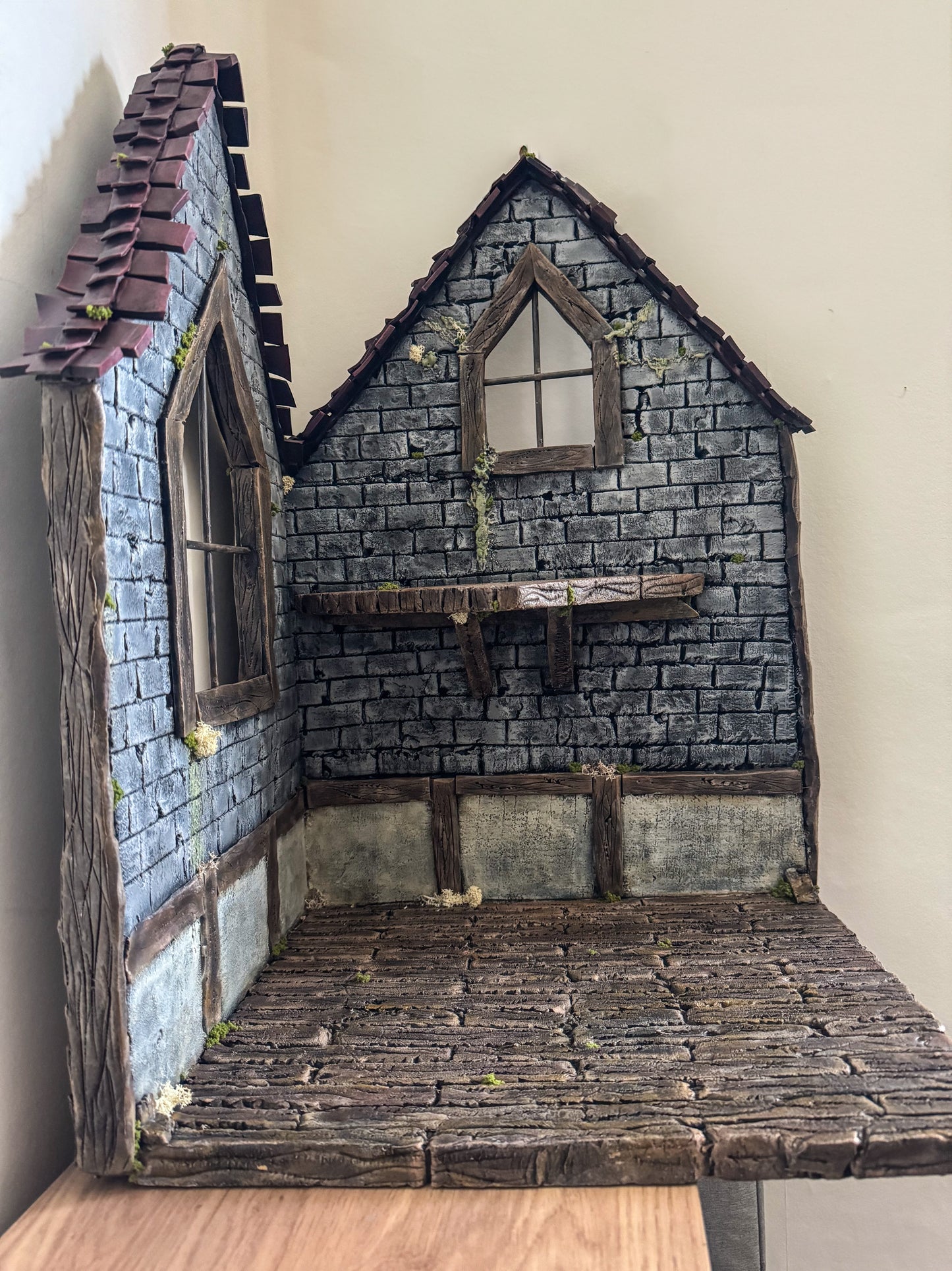 Old Cottage Diorama Platform