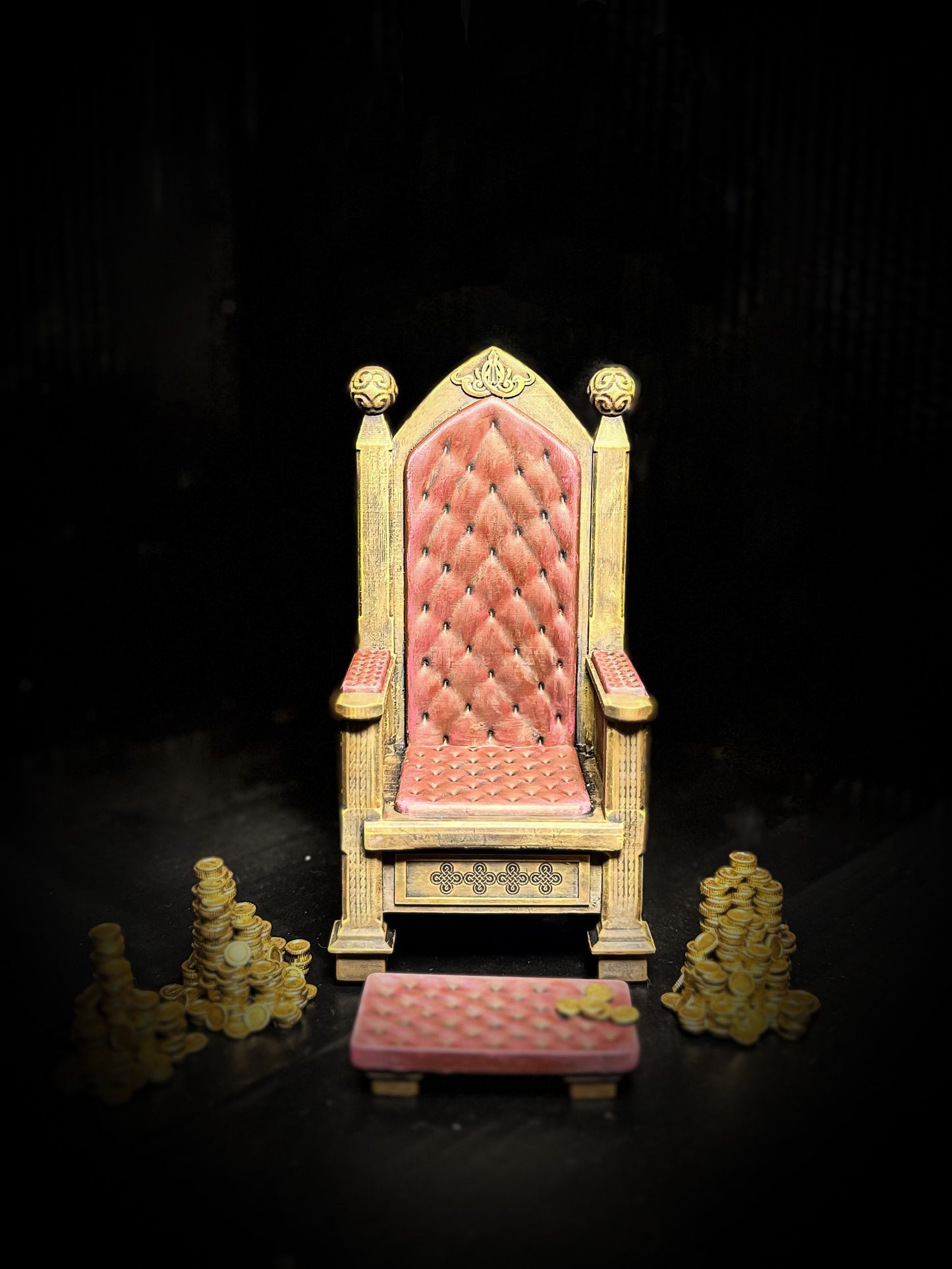 The Gilded Hoard Throne Set – Royal Display & Treasure Accessories