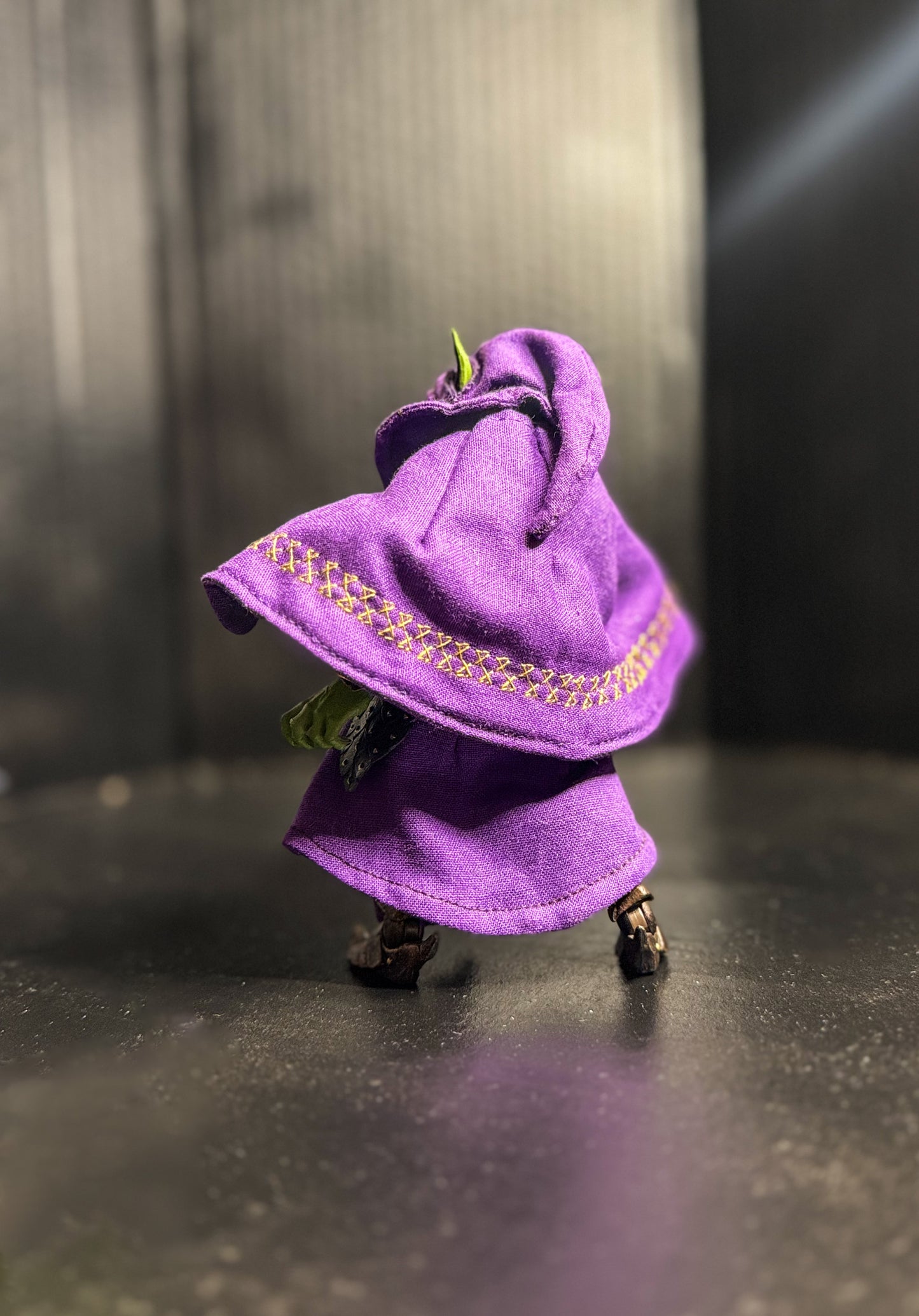 Goblin Accessory Set – Hood, Tasset, Cape & Short Sword